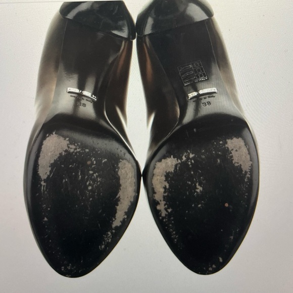 Gucci Leather lace up boots, Metallic and Silver, included box size 8 or IT 38 - Picture 5 of 10